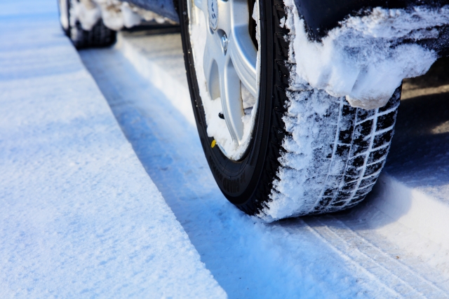 車を運転する際の雪対策 マイレットショップ